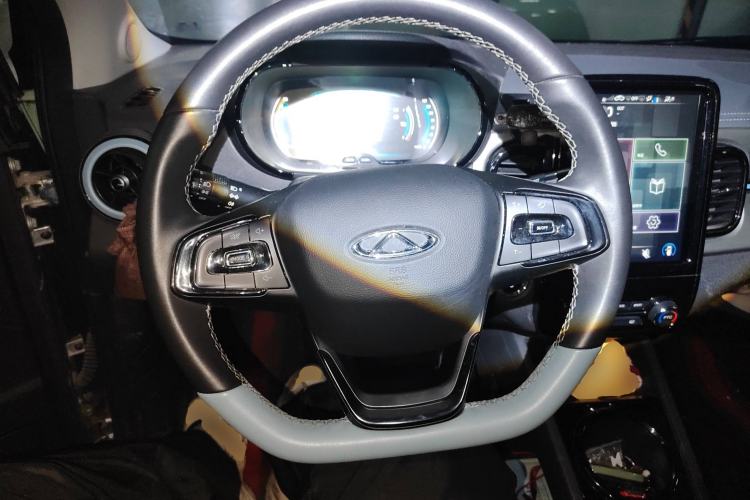 Used Chery Little Ant 2022 Restyled Version Sweet Pink Edition Half-Sugar Version 28.8 kWh 30 kW 301 km Steering Wheel