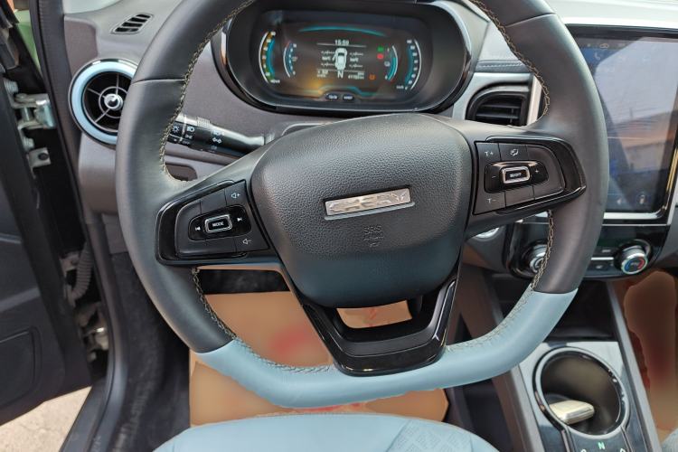 Used Chery Little Ant 2022 Sweet Pink Edition Half-Sugar Version 3-Cell Lithium 30kW 301km Steering Wheel
