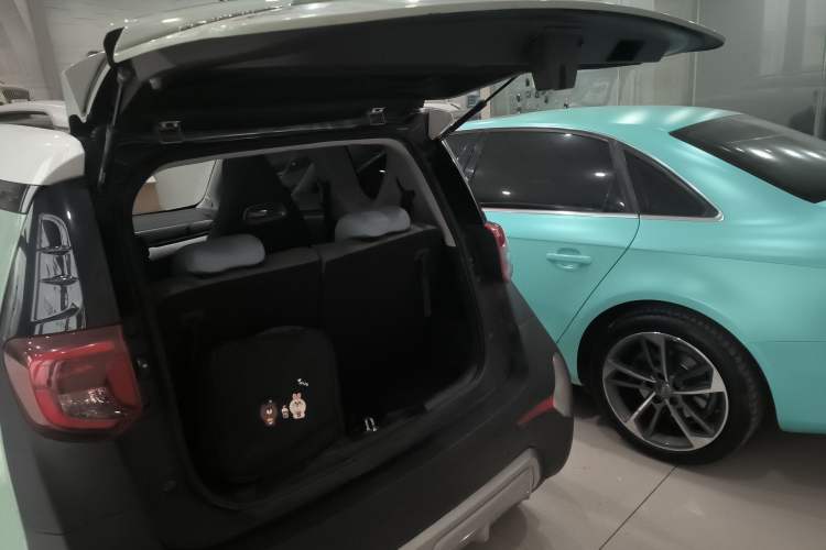 Used Chery Little Ant 2022 Sweet Pink Edition Full-Sugar Version Lithium Iron Phosphate 30 kW 301 km Trunk
