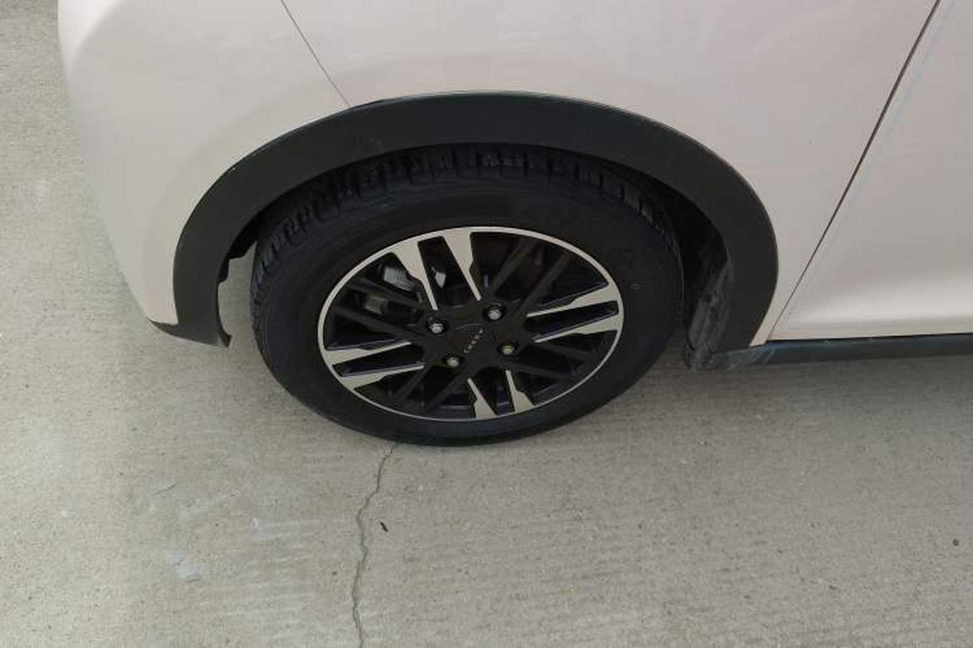 Used Chery Little Ant 2022 Revised Version Sweet Pink Edition Half-Sugar Version Lithium Iron Phosphate 30.7 kWh 30 kW 301 km Left Front Wheel Hub