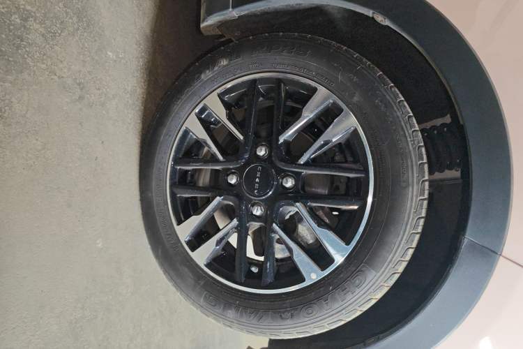 Used Chery Little Ant 2022 Sweet Pink Edition Half-Sugar Version Lithium Iron Phosphate 30 kW 301 km Left Front Wheel Hub