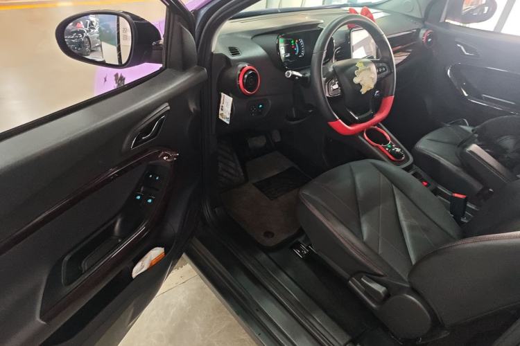 Used Chery Little Ant 2022 Sweet Pink Edition Half-Sugar Version Lithium Iron Phosphate 30 kW 301 km Driver Seat