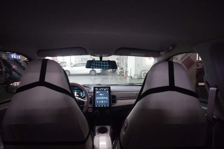 Used Chery Little Ant 2022 Sweet Pink Edition Half-Sugar Version Lithium Iron Phosphate 30 kW 301 km Headliner