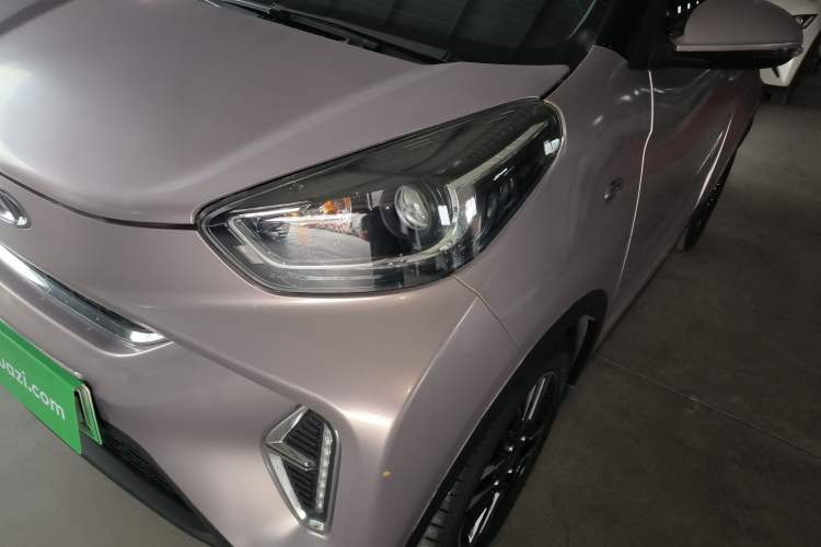 Used Chery Little Ant 2022 Restyled Version Sweet Pink Edition Half-Sugar Version 30.6 kWh 30 kW 301 km Left Front Headlight