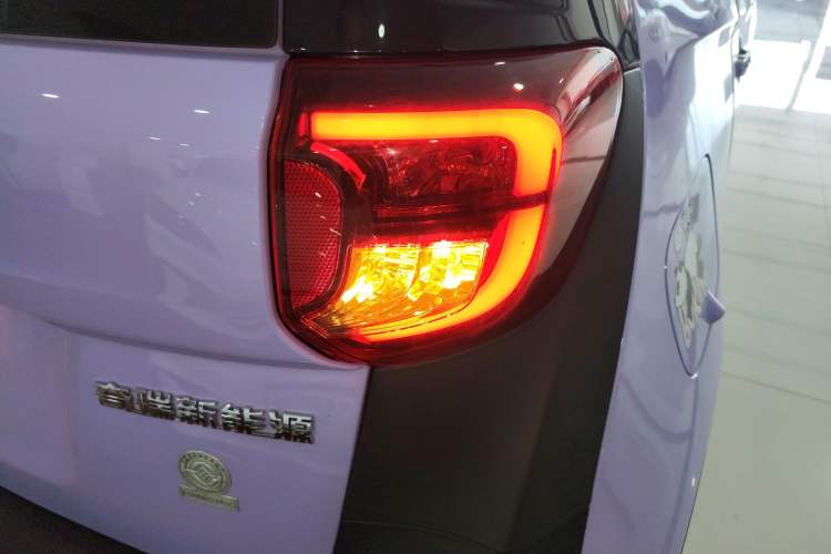 Used Chery Little Ant 2022 Restyled Me 301km Romance – Lithium Iron Phosphate Right Rear Taillight