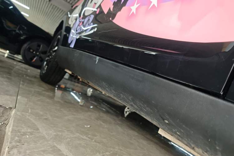 Used Chery Little Ant 2022 Sweet Pink Edition Half-Sugar Version Lithium Iron Phosphate 30 kW 301 km Right Side Sill