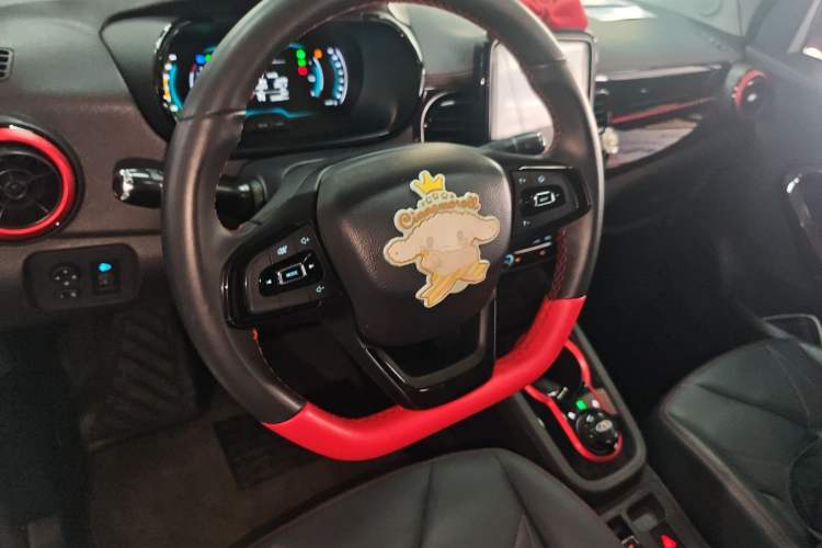 Used Chery Little Ant 2022 Sweet Pink Edition Half-Sugar Version Lithium Iron Phosphate 30 kW 301 km Steering Wheel