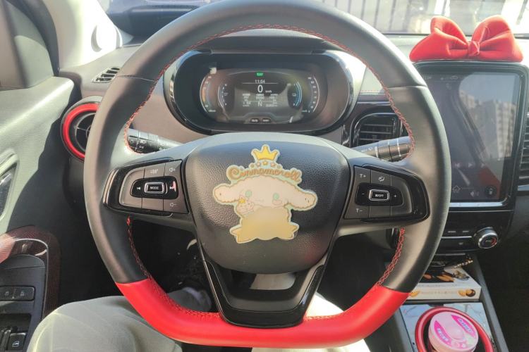 Used Chery Little Ant 2022 Sweet Pink Edition Half-Sugar Version Lithium Iron Phosphate 30 kW 301 km Steering Wheel