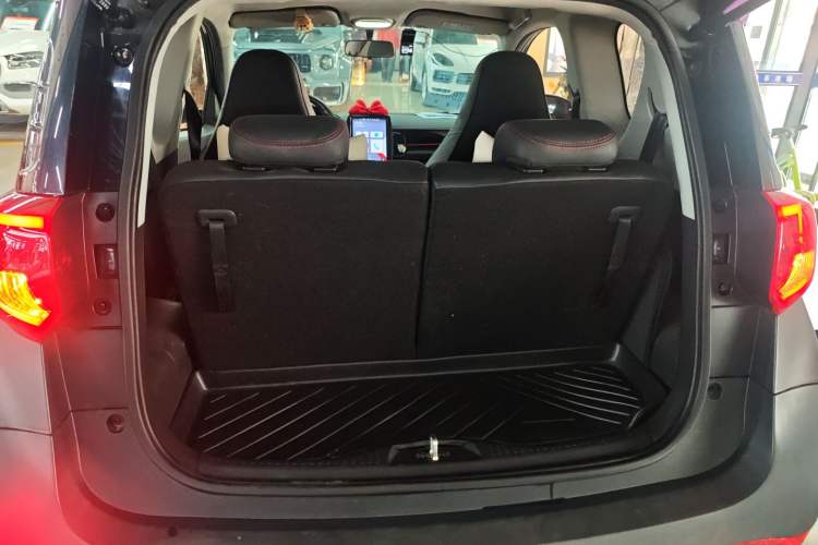 Used Chery Little Ant 2022 Sweet Pink Edition Half-Sugar Version Lithium Iron Phosphate 30 kW 301 km Trunk