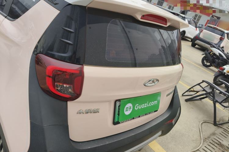 Used Chery Little Ant 2022 Revised Version Sweet Pink Edition Half-Sugar Version Lithium Iron Phosphate 30.7 kWh 30 kW 301 km Rear