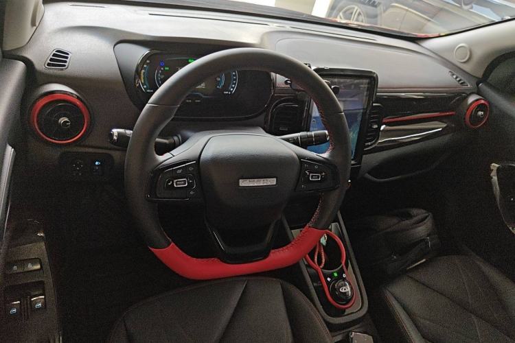 Used Chery Little Ant 2022 Sweet Pink Edition Full-Sugar Version Lithium Iron Phosphate 30 kW 301 km Center Console