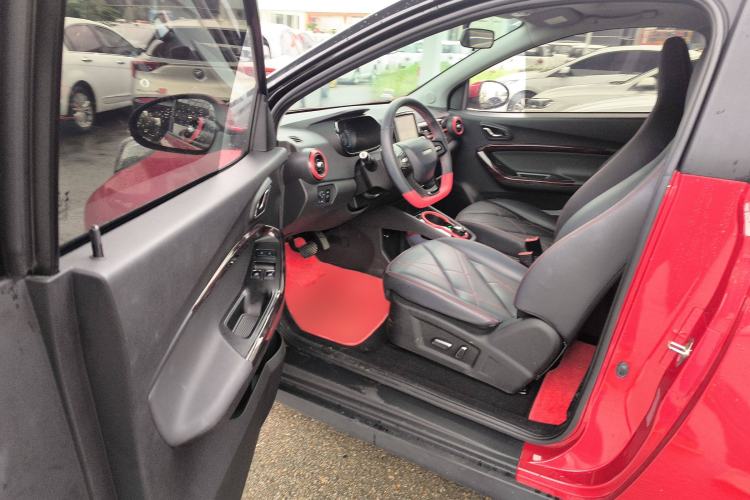 Used Chery Little Ant 2022 Sweet Pink Edition Full-Sugar Version Lithium Iron Phosphate 30 kW 301 km Driver Seat