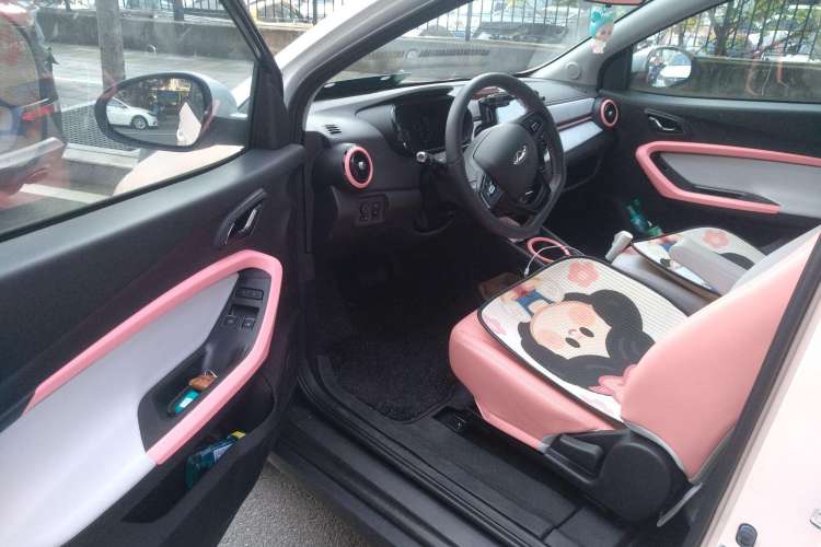 Used Chery Little Ant 2022 Sweet Pink Edition Half-Sugar Version Lithium Iron Phosphate 29.2 kWh 30 kW 301 km Driver Seat