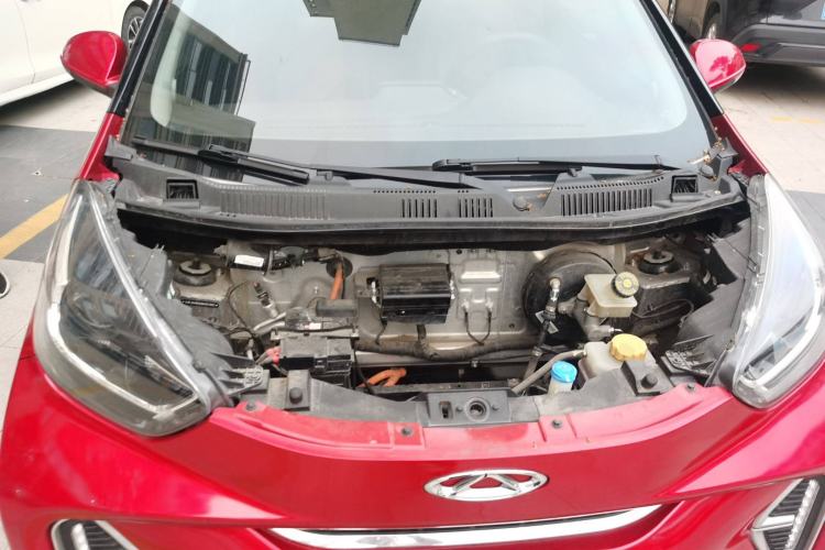 Used Chery Little Ant 2022 Sweet Pink Edition Full Sugar Version Lithium Iron Phosphate 29.2 kWh 30 kW 301 km Engine Bay
