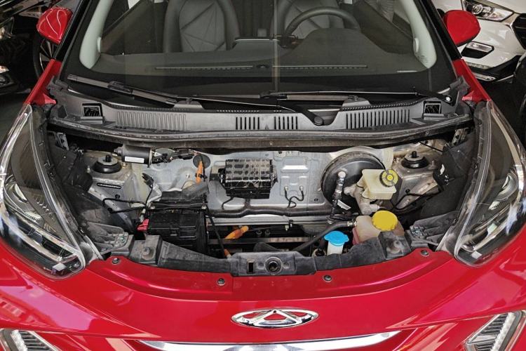Used Chery Little Ant 2022 Sweet Pink Edition Full-Sugar Version Lithium Iron Phosphate 30 kW 301 km Engine Bay