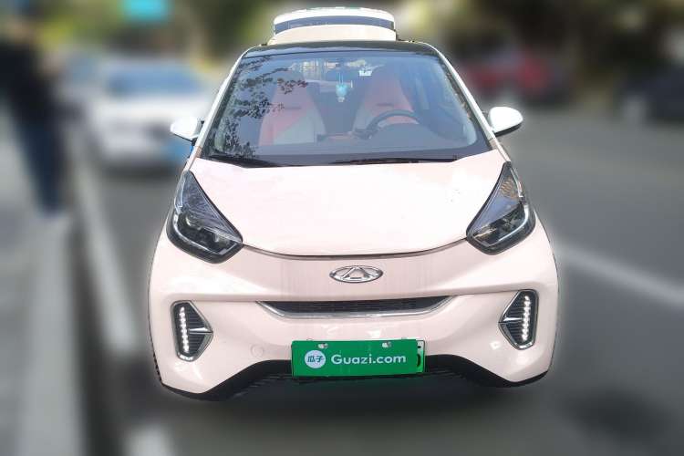 Used Chery Little Ant 2022 Sweet Pink Edition Half-Sugar Version Lithium Iron Phosphate 29.2 kWh 30 kW 301 km Front