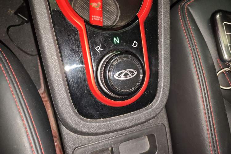 Used Chery Little Ant 2022 Sweet Pink Edition Half-Sugar Version 3-Cell Lithium 30kW 301km Gear Lever