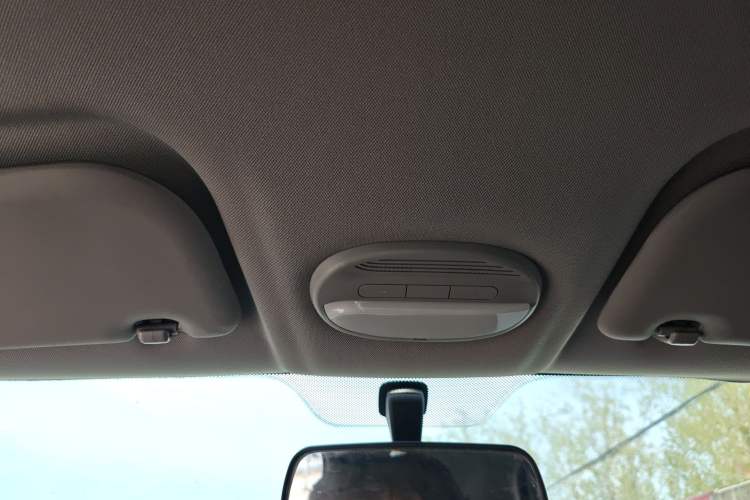 Used Chery Little Ant 2022 Sweet Pink Edition Half-Sugar Version Lithium Iron Phosphate 30 kW 301 km Headliner