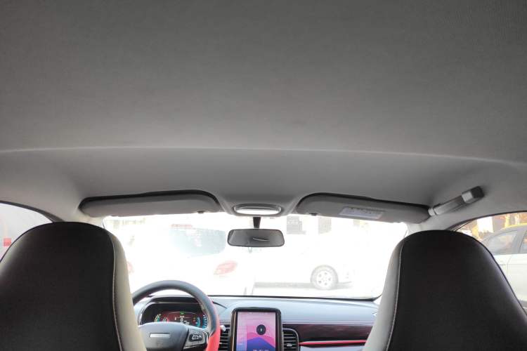 Used Chery Little Ant 2022 Sweet Pink Edition Half-Sugar Version 3-Cell Lithium 30kW 301km Headliner