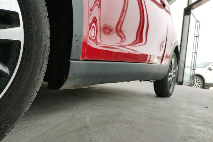 Used Chery Little Ant 2022 Sweet Pink Edition Half-Sugar Version Lithium Iron Phosphate 30 kW 301 km Left Side Sill