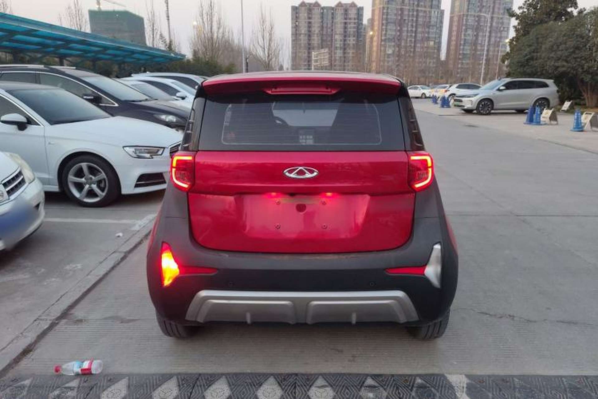 Used Chery Little Ant 2022 Sweet Pink Edition Half-Sugar Version Lithium Iron Phosphate 29.2 kWh 30 kW 301 km Rear
