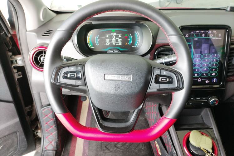 Used Chery Little Ant 2022 Sweet Pink Edition Half-Sugar Version Lithium Iron Phosphate 30 kW 301 km Steering Wheel