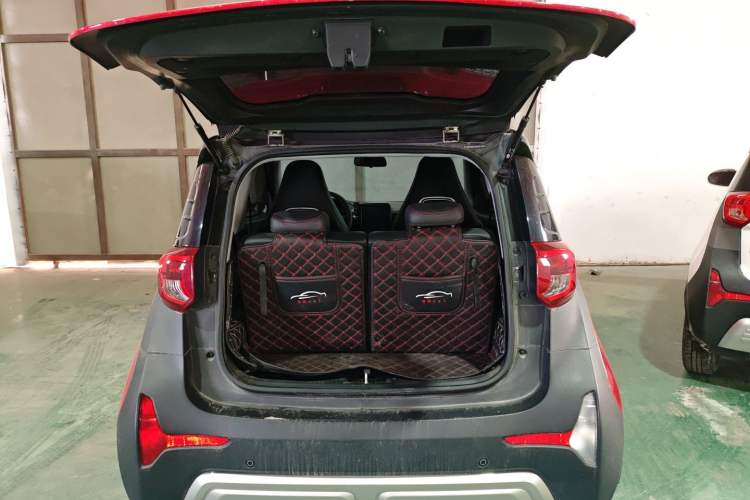 Used Chery Little Ant 2022 Sweet Pink Edition Half-Sugar Version 3-Cell Lithium 30kW 301km Trunk