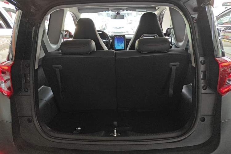 Used Chery Little Ant 2022 Sweet Pink Edition Full-Sugar Version Lithium Iron Phosphate 30 kW 301 km Trunk