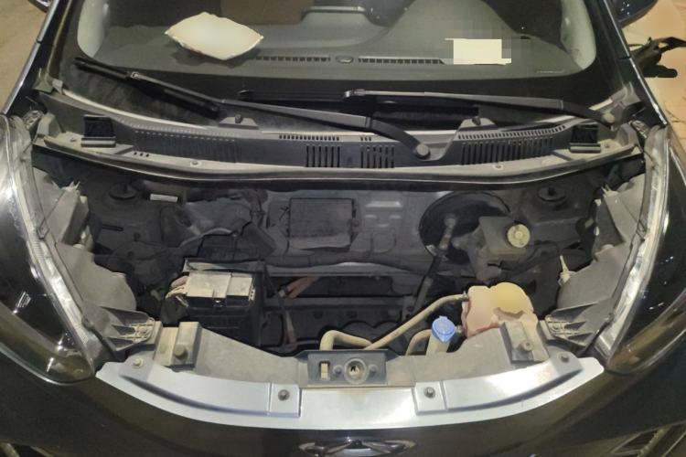 Used Chery Little Ant 2022 Sweet Pink Edition Half-Sugar Version Lithium Iron Phosphate 29.2 kWh 30 kW 301 km Engine Bay