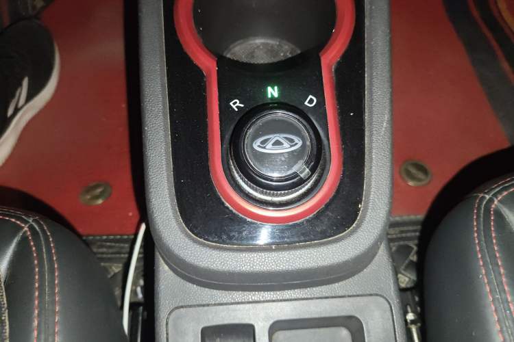 Used Chery Little Ant 2022 Sweet Pink Edition Half-Sugar Version Lithium Iron Phosphate 29.2 kWh 30 kW 301 km Gear Lever