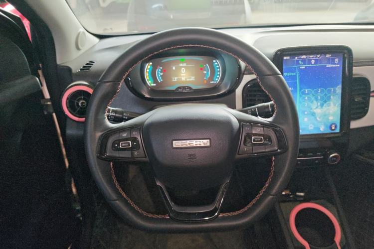 Used Chery Little Ant 2022 Sweet Pink Edition Half-Sugar Version Lithium Iron Phosphate 30 kW 301 km Steering Wheel