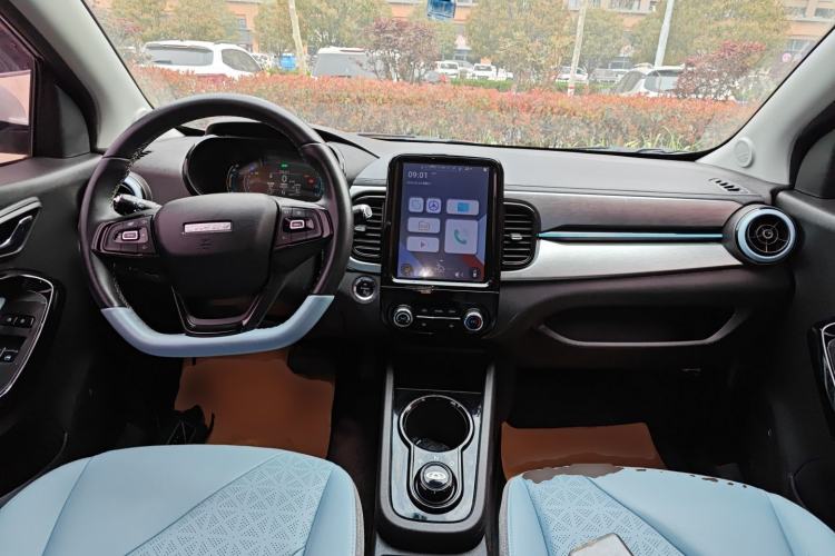 Used Chery Little Ant 2022 Restyled Version Sweet Pink Edition Half-Sugar Version 30.6 kWh 30 kW 301 km Center Console