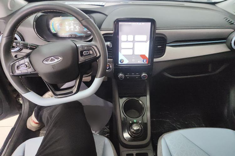 Used Chery Little Ant 2022 Restyled Version Sweet Pink Edition Half-Sugar Version 28.8 kWh 30 kW 301 km Center Console