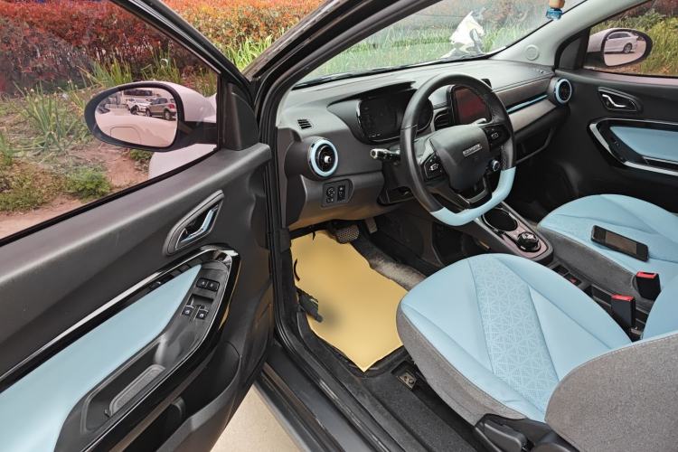 Used Chery Little Ant 2022 Restyled Version Sweet Pink Edition Half-Sugar Version 30.6 kWh 30 kW 301 km Driver Seat