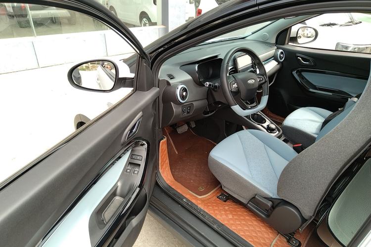 Used Chery Little Ant 2022 Sweet Pink Edition Half-Sugar Version Lithium Iron Phosphate 29.2 kWh 30 kW 301 km Driver Seat