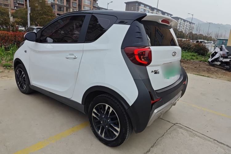 Used Chery Little Ant 2022 Restyled Version Sweet Pink Edition Half-Sugar Version 30.6 kWh 30 kW 301 km Exterior 2