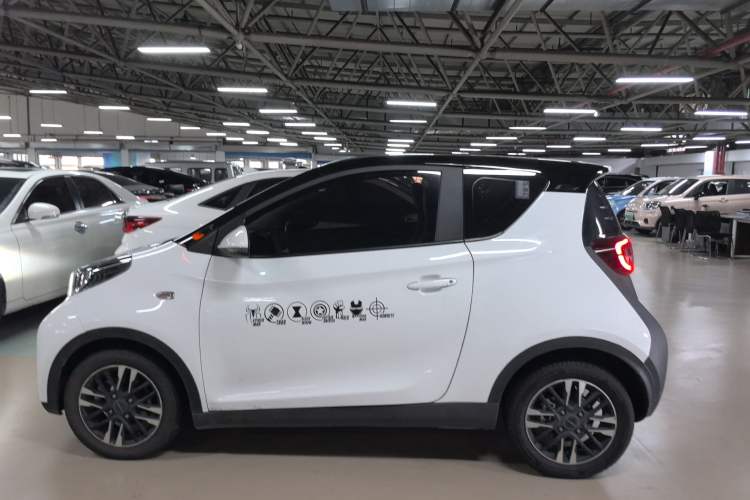 Used Chery Little Ant 2022 Sweet Pink Edition Full-Sugar Version Lithium Iron Phosphate 30 kW 301 km Exterior 3