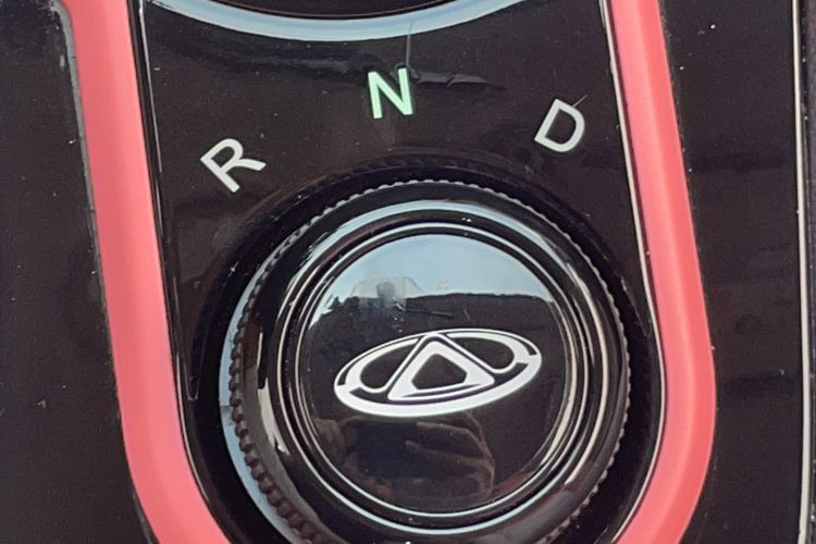 Used Chery Little Ant 2022 Restyled Version Sweet Pink Edition Half-Sugar Version 30.6 kWh 30 kW 301 km Gear Lever