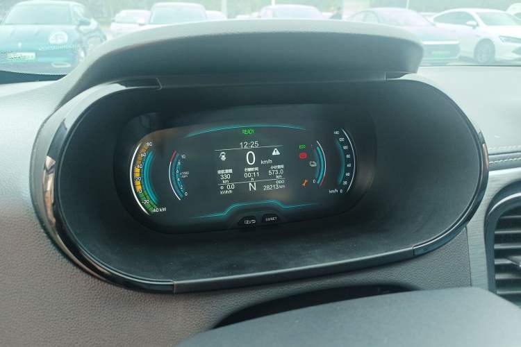 Used Chery Little Ant 2022 Sweet Pink Edition Half-Sugar Version 3-Cell Lithium 30kW 408km Instrument Cluster