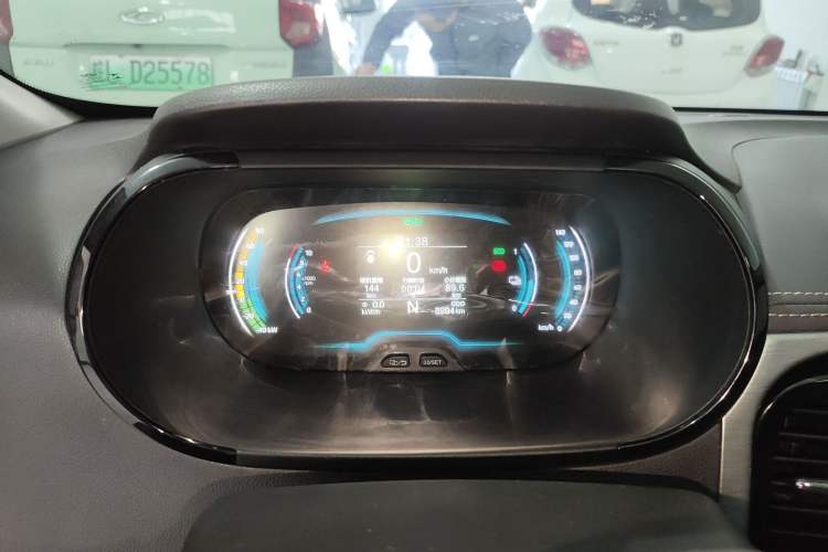 Used Chery Little Ant 2022 Restyled Version Sweet Pink Edition Half-Sugar Version 28.8 kWh 30 kW 301 km Instrument Cluster