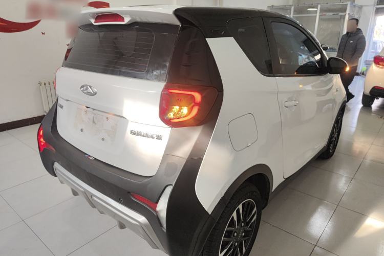 Used Chery Little Ant 2022 Restyled Version Sweet Pink Edition Half-Sugar Version 28.8 kWh 30 kW 301 km Rear Right 45 Deg