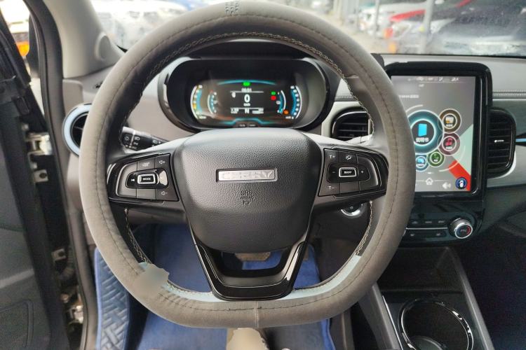 Used Chery Little Ant 2022 Revised Version Sweet Pink Edition Low-Sugar Version 30.6 kWh 30 kW 301 km Steering Wheel