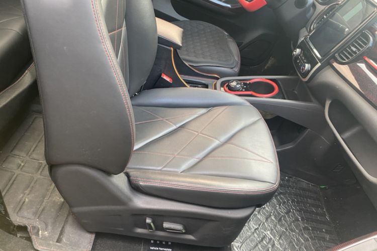 Used Chery Little Ant 2022 Sweet Pink Edition Full-Sugar Version Lithium Iron Phosphate 30 kW 301 km Interior 5