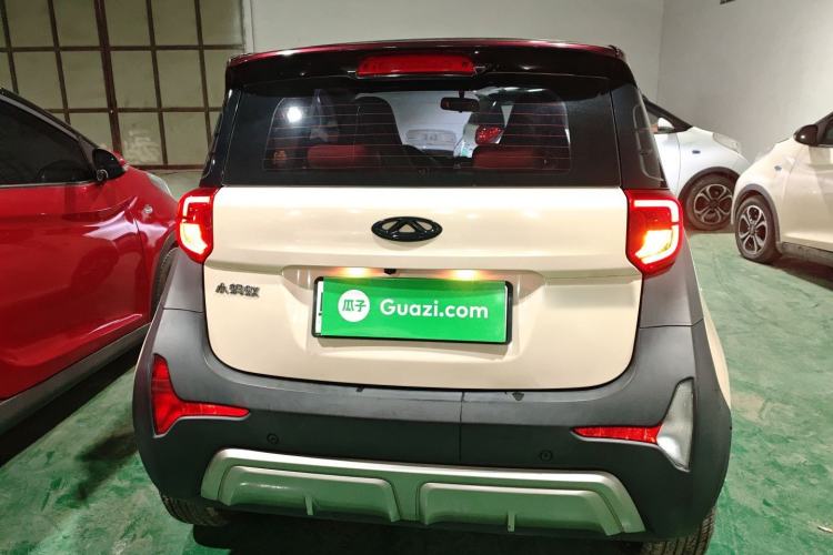 Used Chery Little Ant 2022 Revised Version Sweet Pink Edition Half-Sugar Version Lithium Iron Phosphate 30.7 kWh 30 kW 301 km Rear