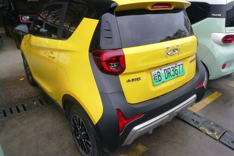 Used Chery Little Ant 2022 Revised Version Sweet Pink Edition Half-Sugar Version Lithium Iron Phosphate 30.7 kWh 30 kW 301 km Rear Left 45 Deg