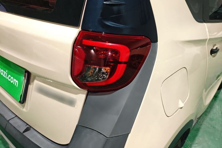 Used Chery Little Ant 2022 Revised Version Sweet Pink Edition Half-Sugar Version Lithium Iron Phosphate 30.7 kWh 30 kW 301 km Right Rear Taillight