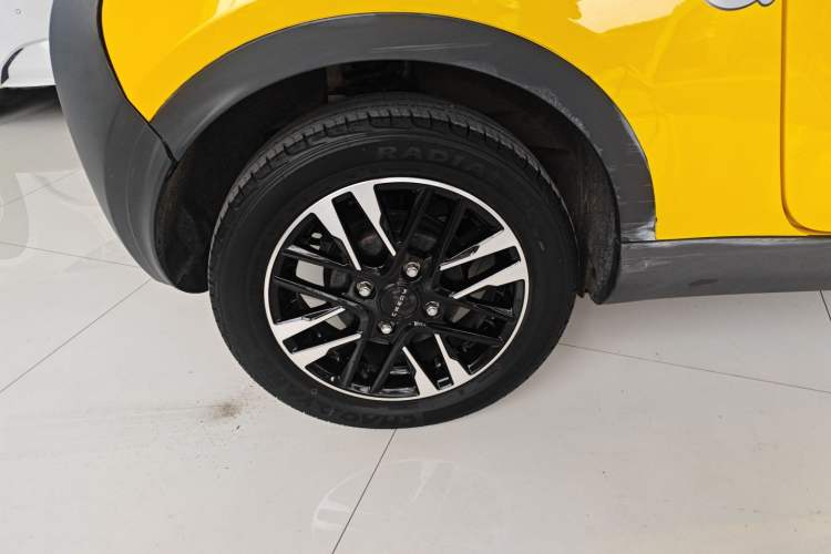 Used Chery Little Ant 2022 Revised Version Sweet Pink Edition Low-Sugar Version 30.6 kWh 30 kW 301 km Right Rear Wheel Hub