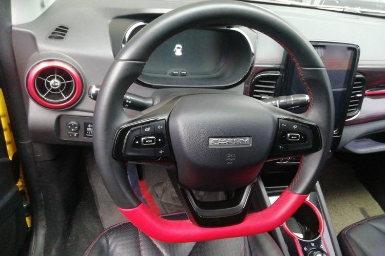 Used Chery Little Ant 2022 Revised Version Sweet Pink Edition Half-Sugar Version Lithium Iron Phosphate 30.7 kWh 30 kW 301 km Steering Wheel
