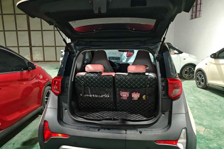Used Chery Little Ant 2022 Revised Version Sweet Pink Edition Half-Sugar Version Lithium Iron Phosphate 30.7 kWh 30 kW 301 km Trunk