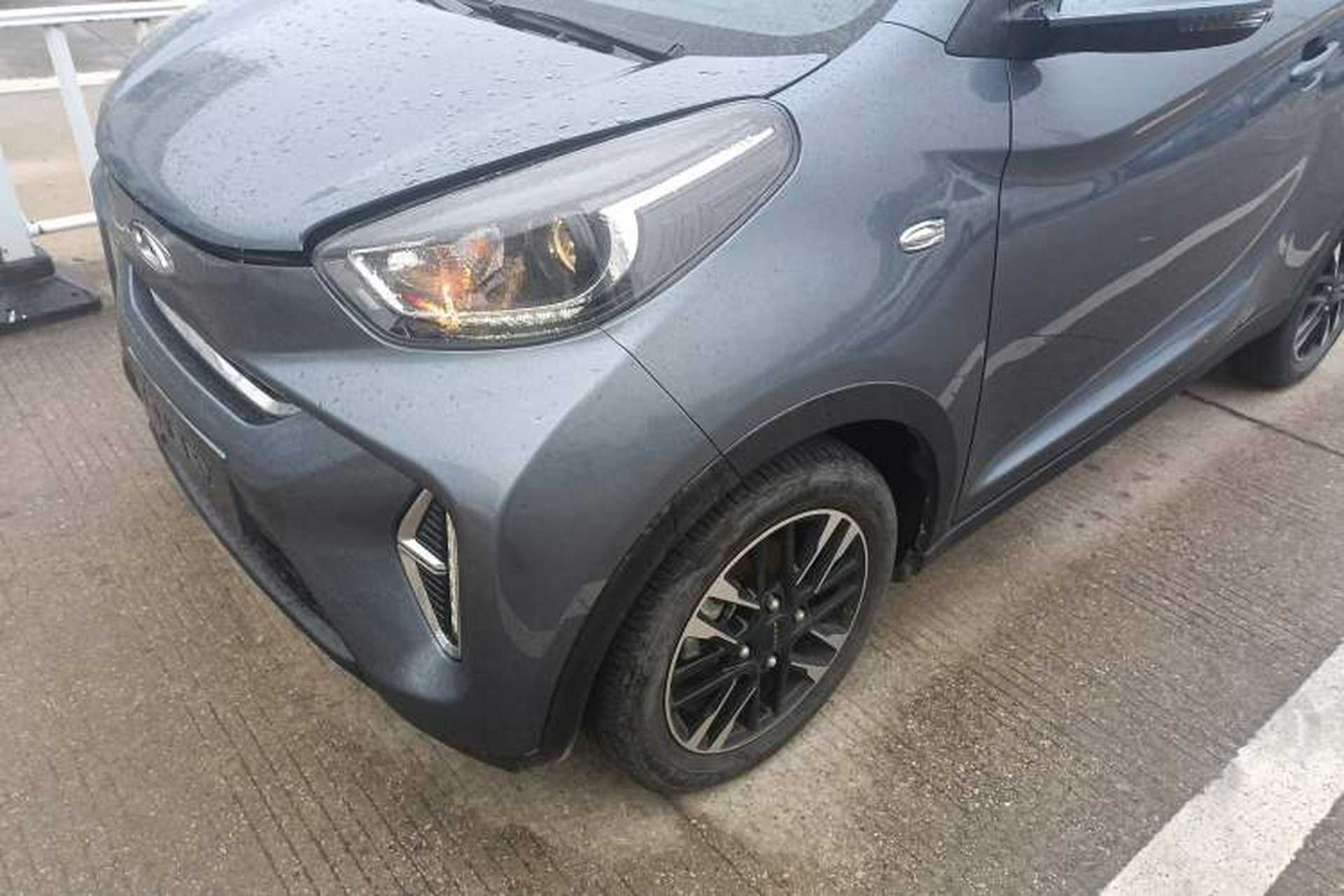 Used Chery Little Ant 2023 Updated Version 251 km Love Edition Lithium Iron Phosphate Left Front Headlight